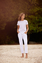 Load image into Gallery viewer, LANIA Boyfriend Jean. (No side tape) 2760N