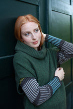 Load image into Gallery viewer, MANSTED Zo Bee. 100% Yak Roll Neck Knit.