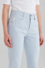 Load image into Gallery viewer, VERGE Master Jean 6456 ICE BLUE