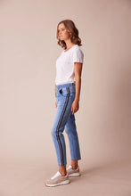 Load image into Gallery viewer, LANIA Boyfriend Jean Distressed (With Side Tape)             2760

