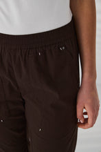 Load image into Gallery viewer, LANIA Cuffed Short.           2790c
