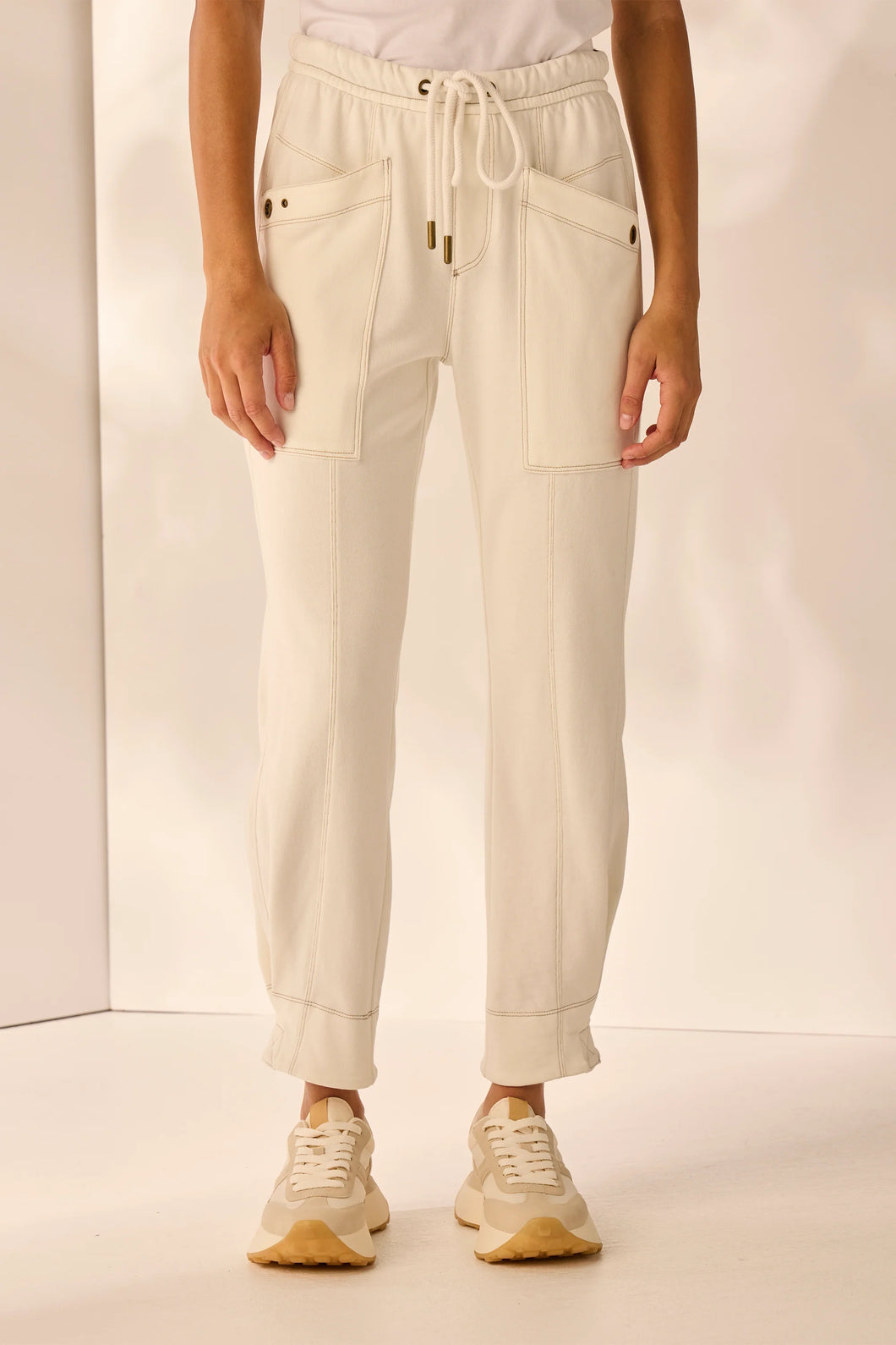 LANIA Baxter Jogger.........      3825   .......................... Also see Lania Baxter Sweat 3817