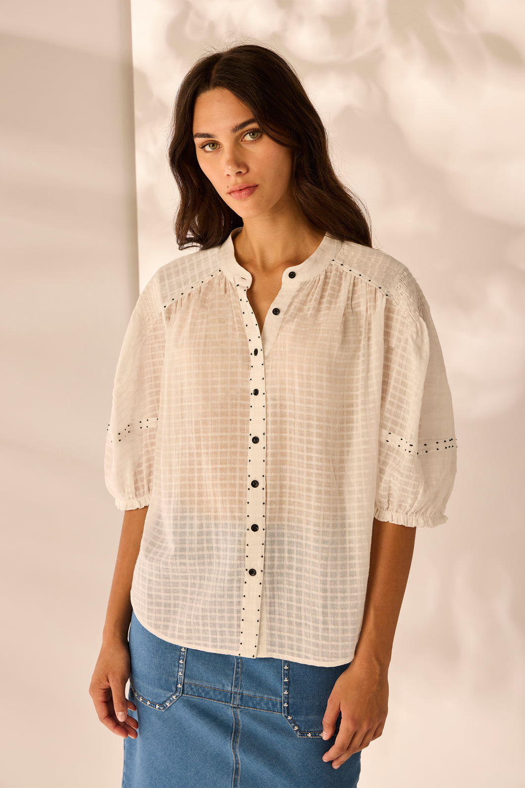 LANIA Villa Shirt.        3833