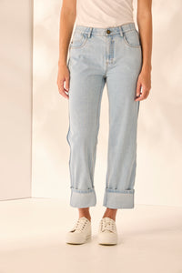 LANIA Legal Jean.     3845