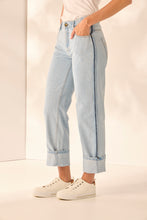 Load image into Gallery viewer, LANIA Legal Jean.     3845
