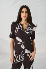 Load image into Gallery viewer, LANIA    Maple Top.....     4000   (See Maple Pant.....4091)
