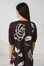 Load image into Gallery viewer, LANIA    Maple Top.....     4000   (See Maple Pant.....4091)
