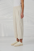 Load image into Gallery viewer, LANIA   Barrel Pant.   4009
