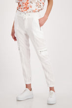 Load image into Gallery viewer, MONARI Lyocell Cargo Trousers    407559
