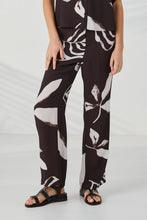 Load image into Gallery viewer, LANIA Maple Pant.......4091   (Also see Maple Top ....4000)
