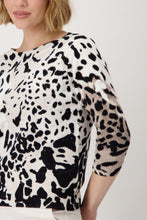 Load image into Gallery viewer, MONARI Leo Sweater.            409256
