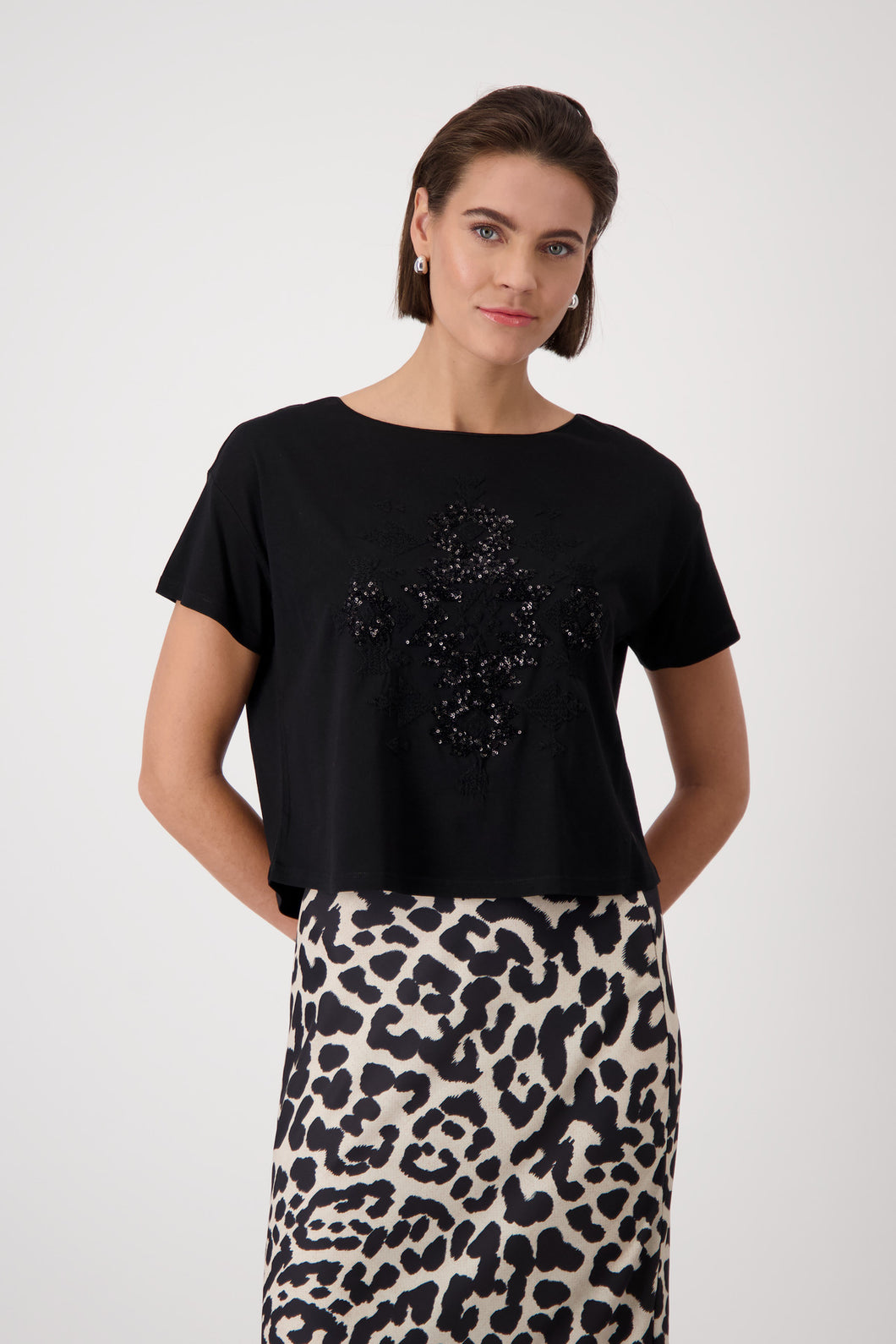 MONARI   Round Neck T Shirt with Sequins.         409687
