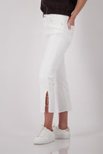 Load image into Gallery viewer, MONARI  Anna Short Pants...........................410758
