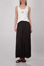 Load image into Gallery viewer, MONARI  Singlet with Crystal Embellished Crab............410820

