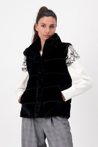MONARI Faux Fur Waist Coat.     806941.