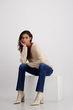 Load image into Gallery viewer, MONARI Sweater. Braid Fleece.      807225
