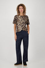 Load image into Gallery viewer, MONARI     T Shirt     Leopard print.          808885
