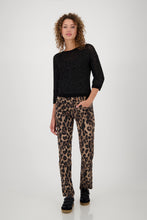 Load image into Gallery viewer, MONARI Sweater with Sequins..       808925
