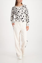 Load image into Gallery viewer, MONARI     Leo Jacquard Sweater      809519
