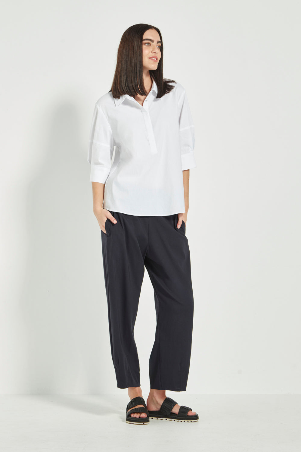 VERGE Acrobat NORI TOP.     9476