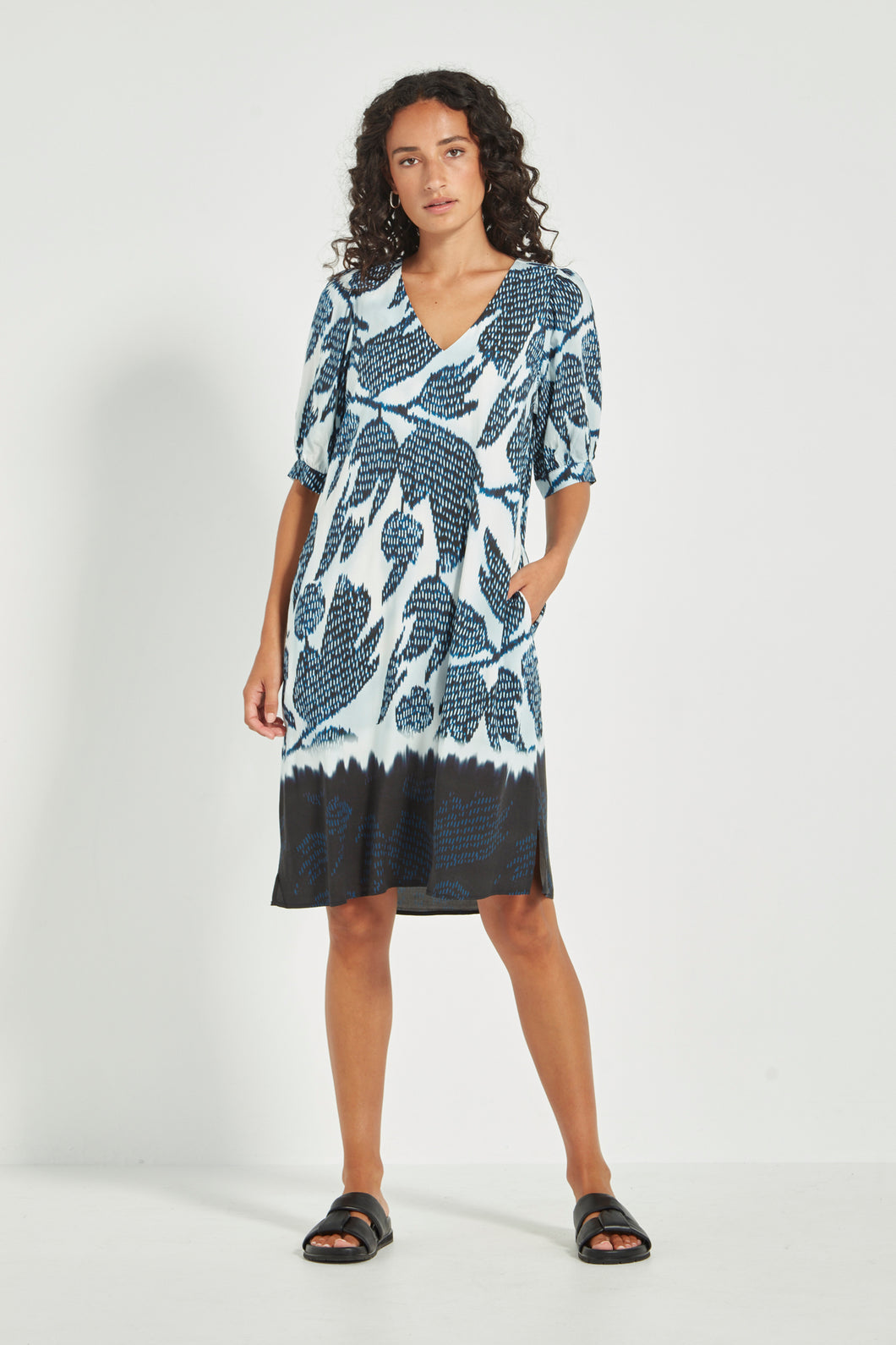 VERGE Dynasty Dress        9883BR