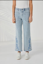 Load image into Gallery viewer, LANIA............. Scallop Jean.
