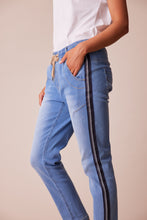 Load image into Gallery viewer, LANIA Boyfriend Jean (Pull On)    2760
